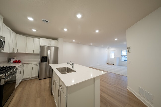 Photo - 21715 Denton Ave