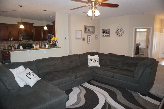Photo - 4 Bedroom Rental in Duggan Pond!
