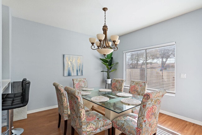 Photo - 4301 N 21st St Unidad ID1255134P