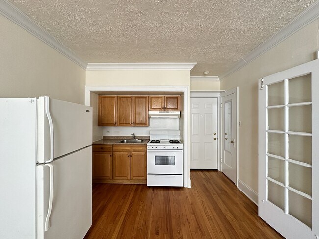 Photo - 2737 N Spaulding Ave Unit 403