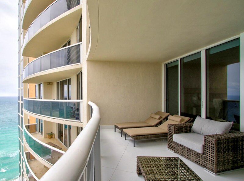 Photo - 18911 Collins Ave