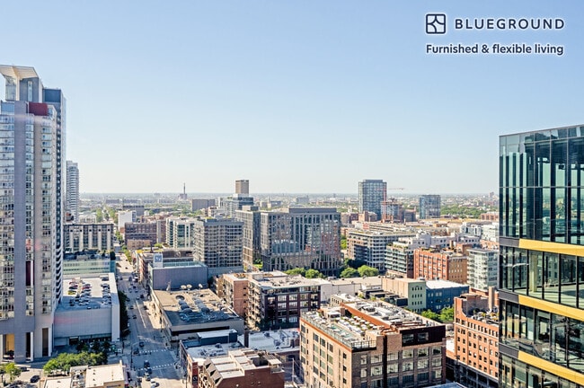 Photo - 730 W Couch Pl Unidad FL24-ID778