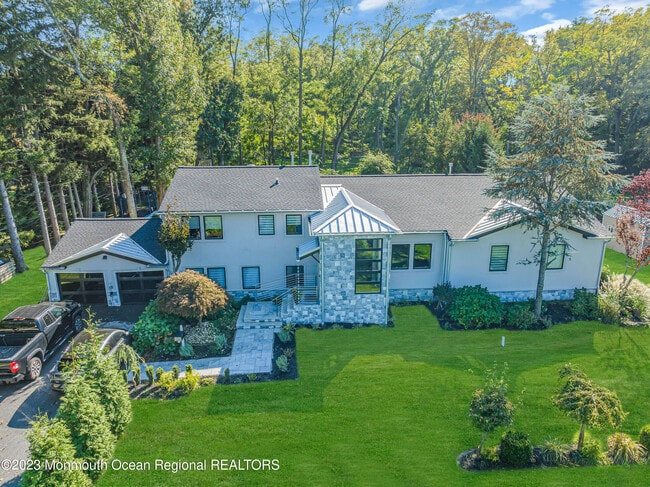 Photo - 900 Darlene Ave