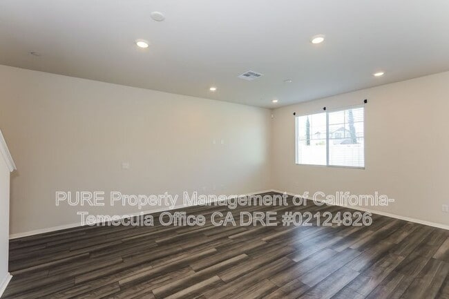 Photo - 28240 Heirloom Dr