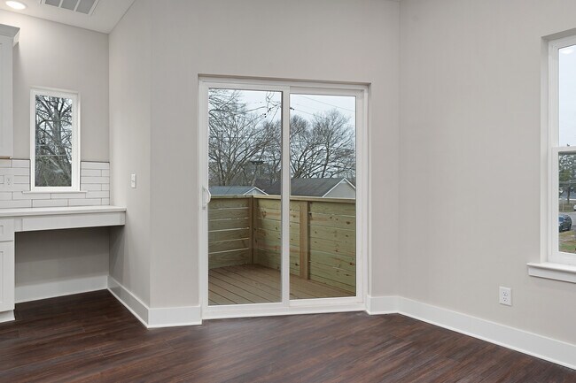 Photo - 1613 S Highland Park Ave