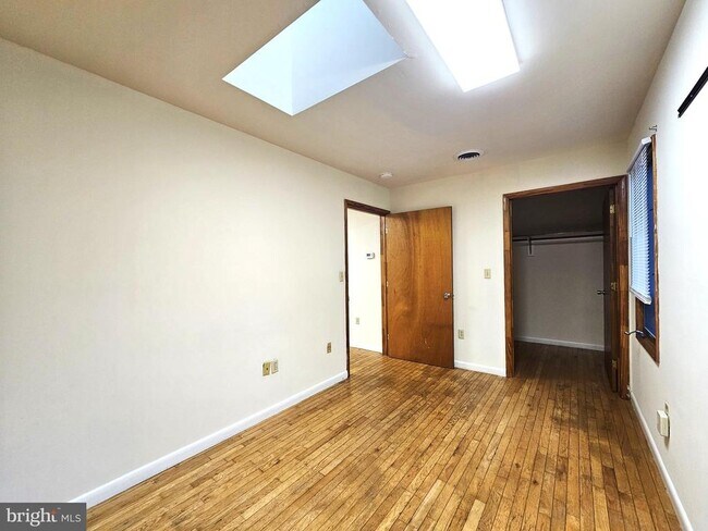 Photo - 809 Hanson St Unit A