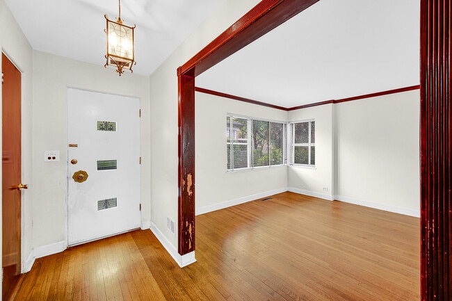 Photo - 7248 N Ridge Blvd