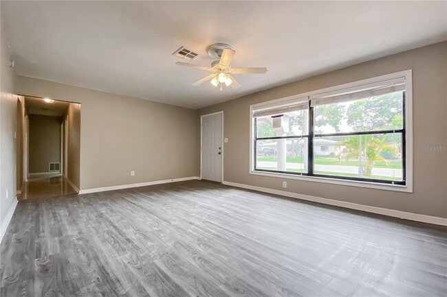 Photo - 1524 Sandy Ln