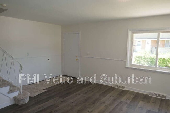 Photo - 37 E Judith Ann Dr