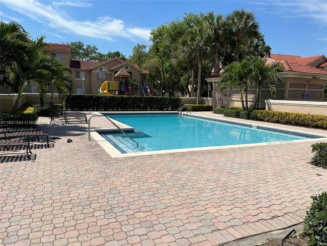 Building Photo - 10630 SW 157th Ct Unit 306-306 Rental