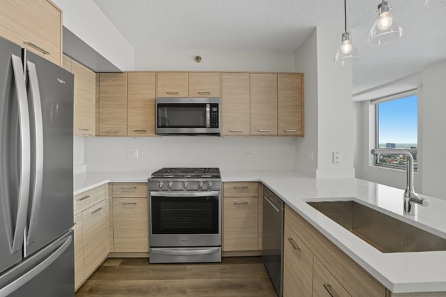 Photo - 296 N Canal St