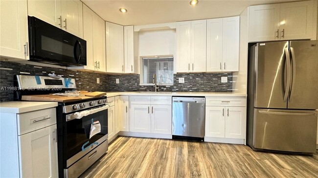 Photo - 8450 NW 26th St