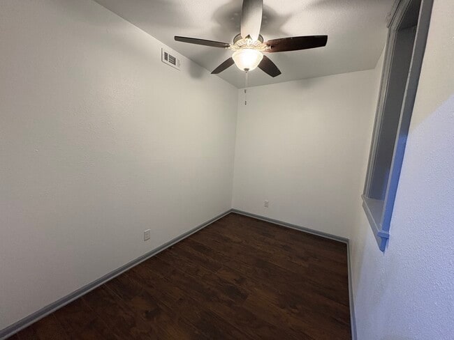 Photo - 1941 S Winona Ln Unit 1941 - Lower