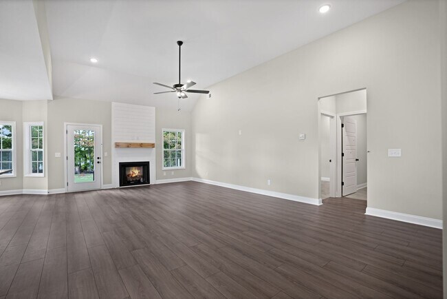 Photo - 502 N Halifax Ct