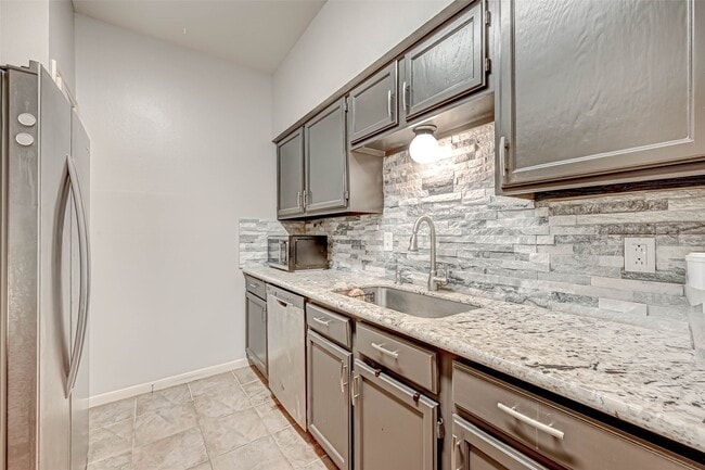 Photo - 3780 Tanglewilde St Unit 604