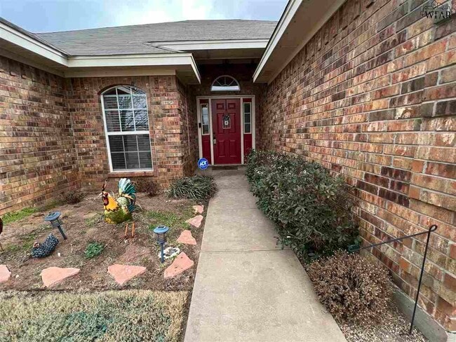 Photo - 6053 Laci Ln