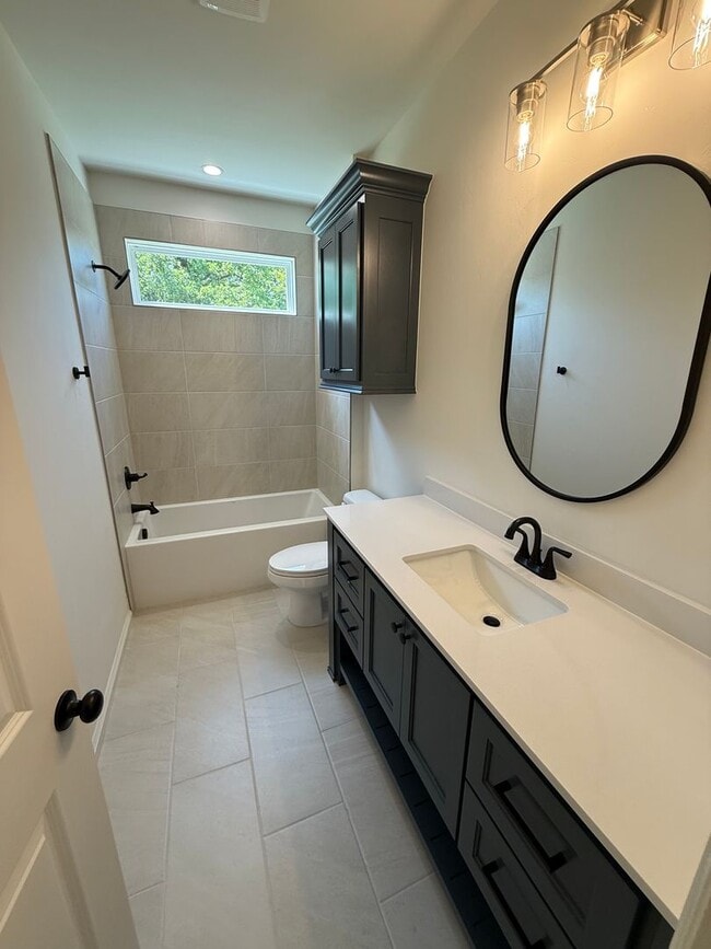 Photo - Flexible terms and easy move in!! 3 bed, 2 bath, 2 car garage in the gated Bungalow Heights commu...