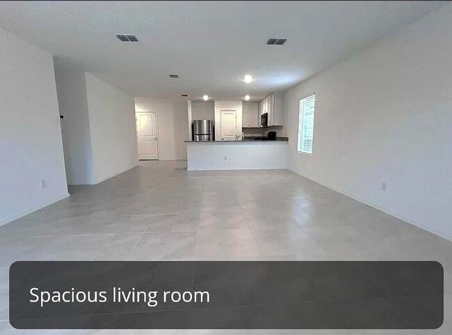 Photo - 913 Sourgum St