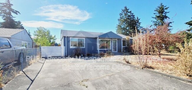 Photo - 10522 Addison St SW