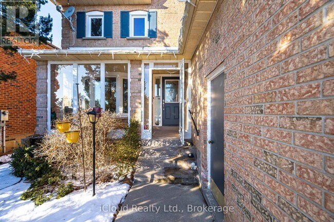 Photo - 1615 Sir Monty's Dr