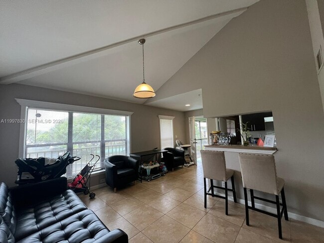 Photo - 3932 NW 87th Ave Unidad 3932