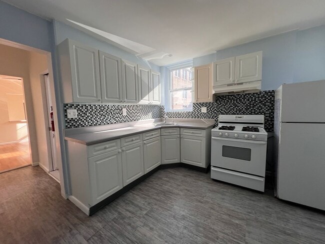 Photo - 1101 43rd St