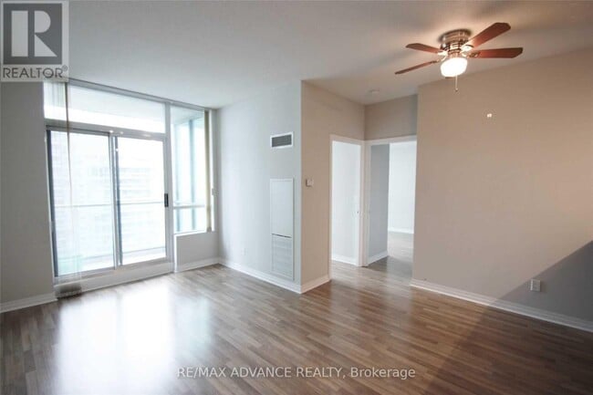 Photo - 12 Yonge St Unit 2007