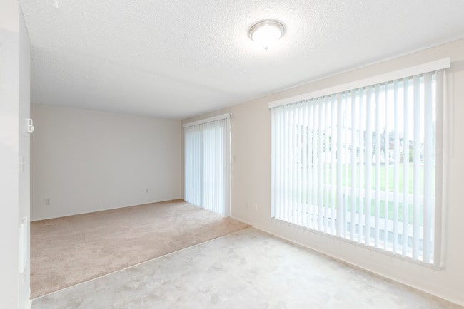 Elm Valley Apartments