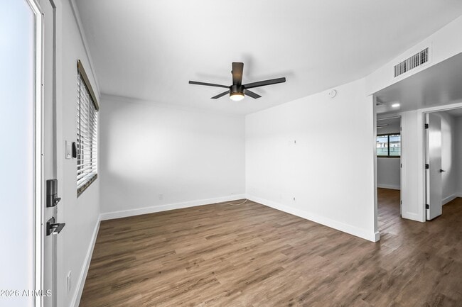 Building Photo - 3131 E Fairmount Ave