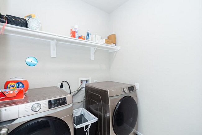 Photo - 110 Turner St Unidad B