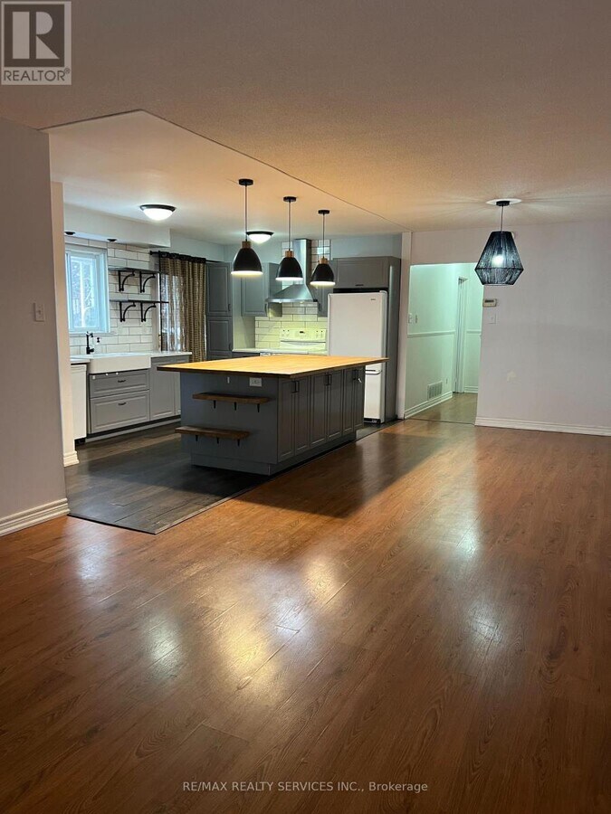 Photo - 47 Nancy McCredie Dr