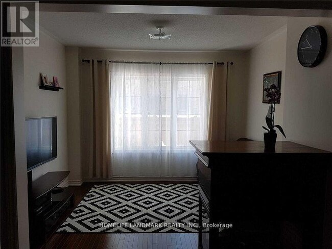 Photo - 114 Alexie Way
