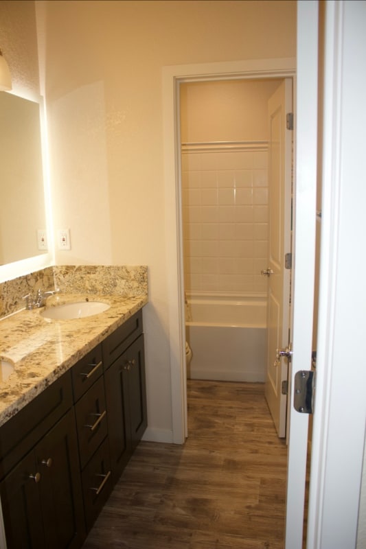 Photo - 49 Lake House Ct