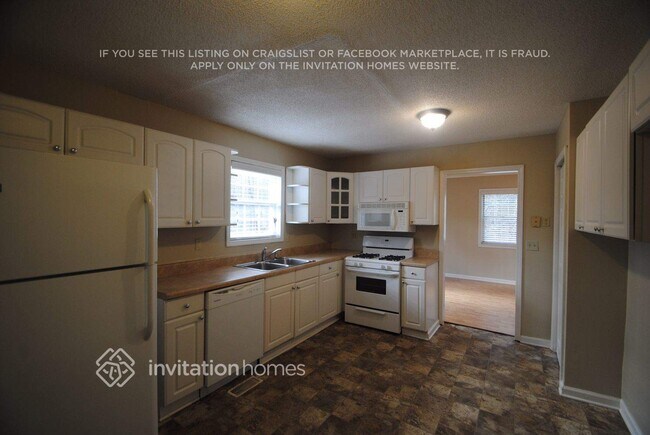 Photo - 505 Windward Way