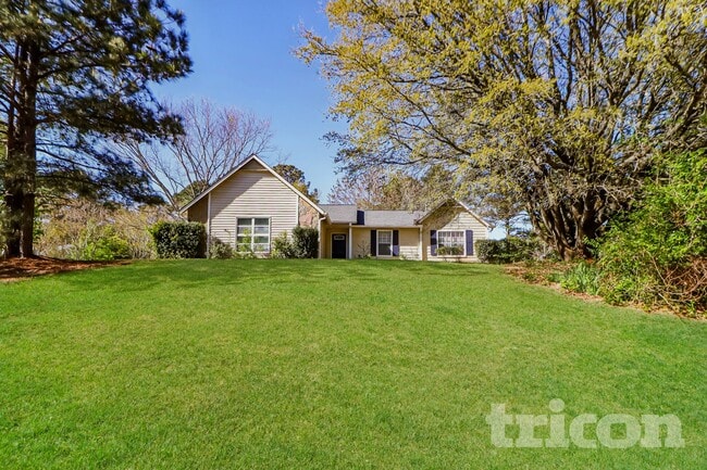 Building Photo - 1680 Rolling Hills Trail SE