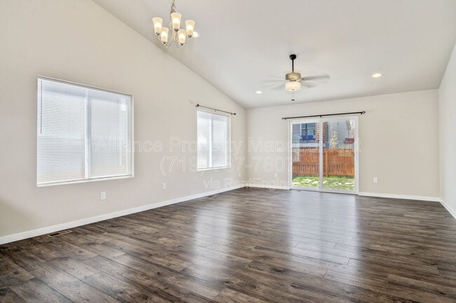 Photo - 2662 Shawnee Dr