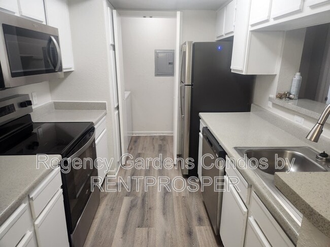 Building Photo - 4367 Thornbriar Ln Unit 103