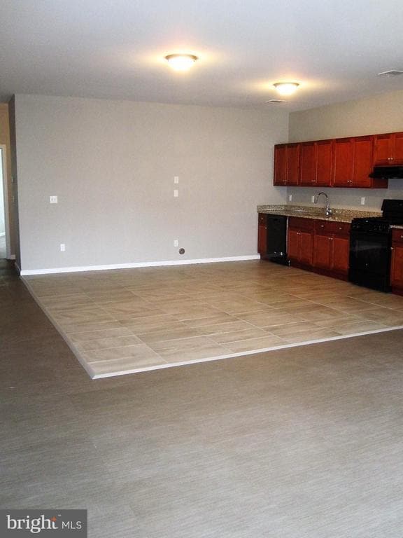 Building Photo - 132 William St Unit B Rental