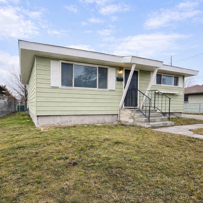 Building Photo - 2515 N Upriver Ct