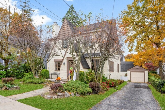 Photo - 39 Hillcrest Ave House