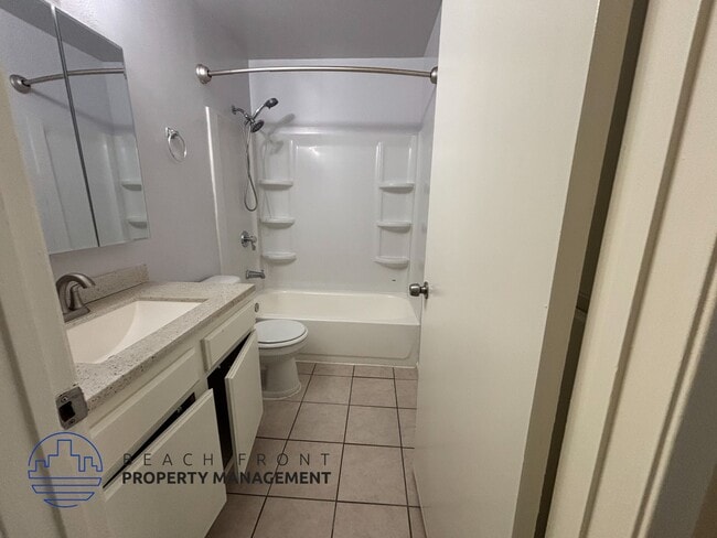 Photo - 13514 Lemoli Ave.