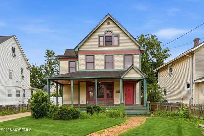 Photo - 638 Overton Pl