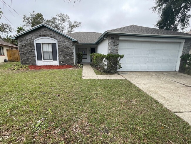 Building Photo - 3 Bedroom 2 Bath Home in Lakewood at the Crossings