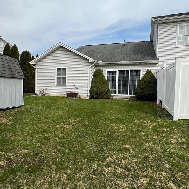 Photo - 130 Imperial Ct