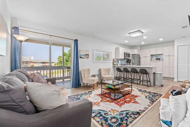 Building Photo - 4000 Gulf Terrace Dr Unit ID1285922P