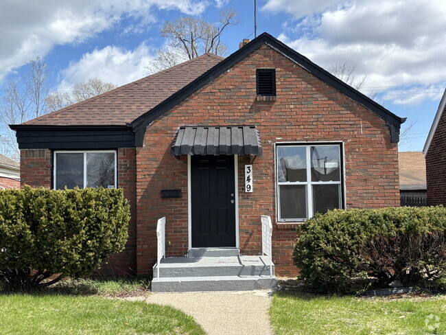 Building Photo - Spacious home in Gary!