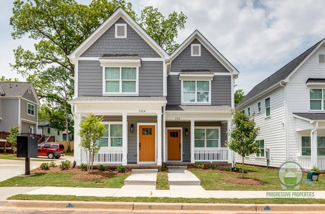 Building Photo - 10 Howard St