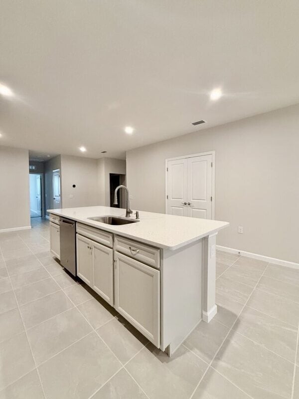 Photo - 499 Voltaire Dr