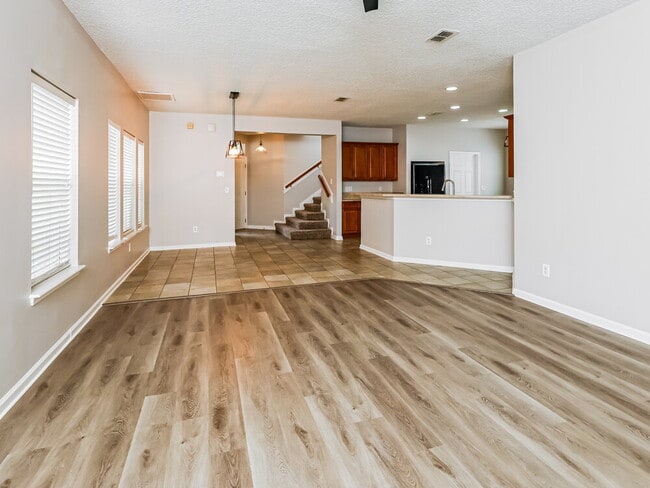 Photo - 6267 Pendragon Pl