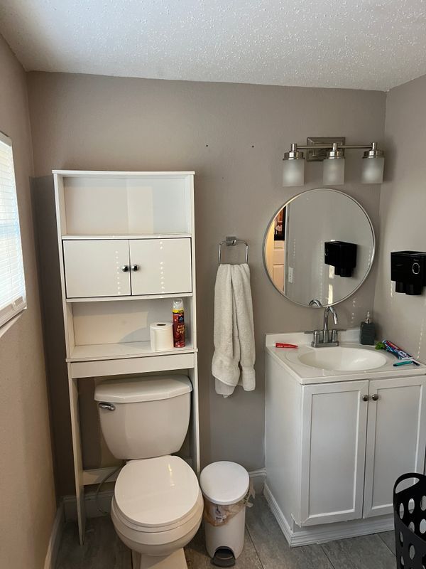 Photo - 2052 Navaho Ave